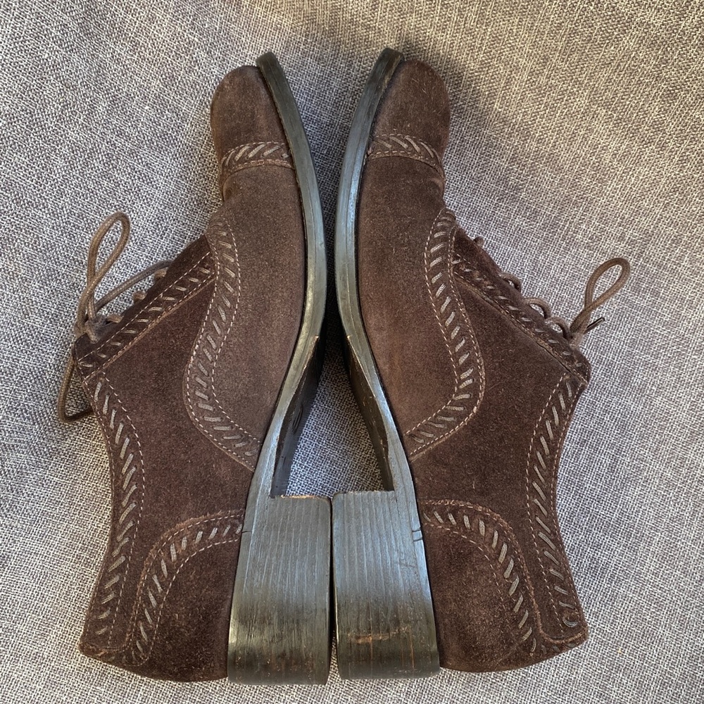 Joan and David Size 7 Brown Suede Oxford Tie stacked Heel Shoes - Picture 12 of 16
